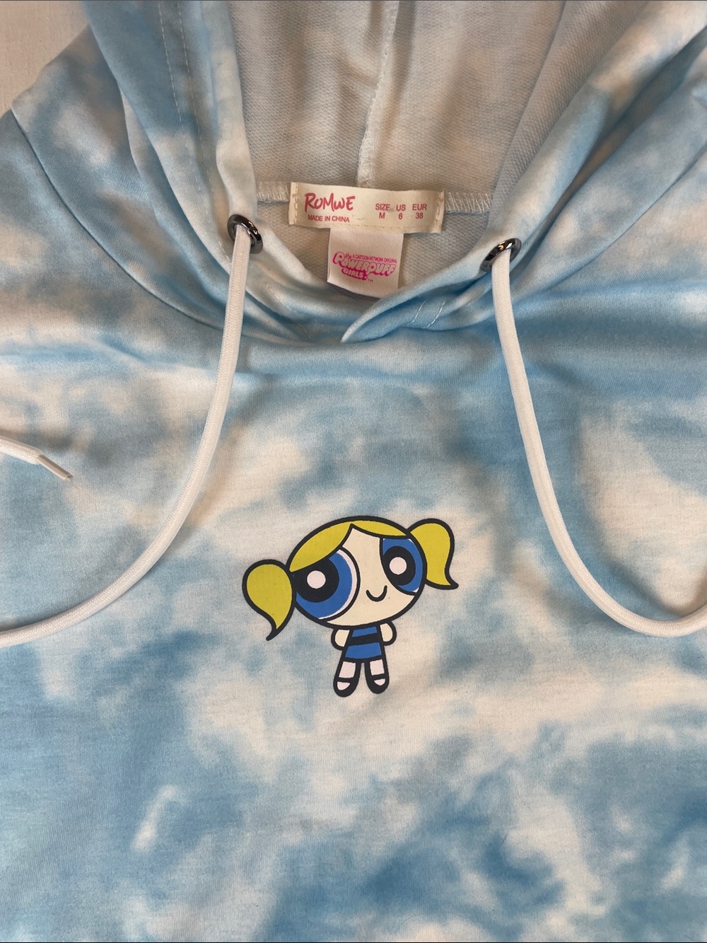 Cartoon Network Light Blue Tie-Dye Hoodie with Bubbles Graphic